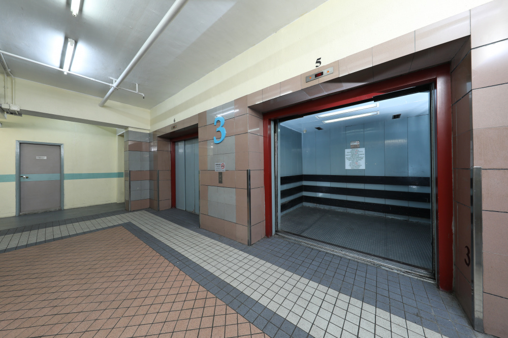 Property gallery image 1