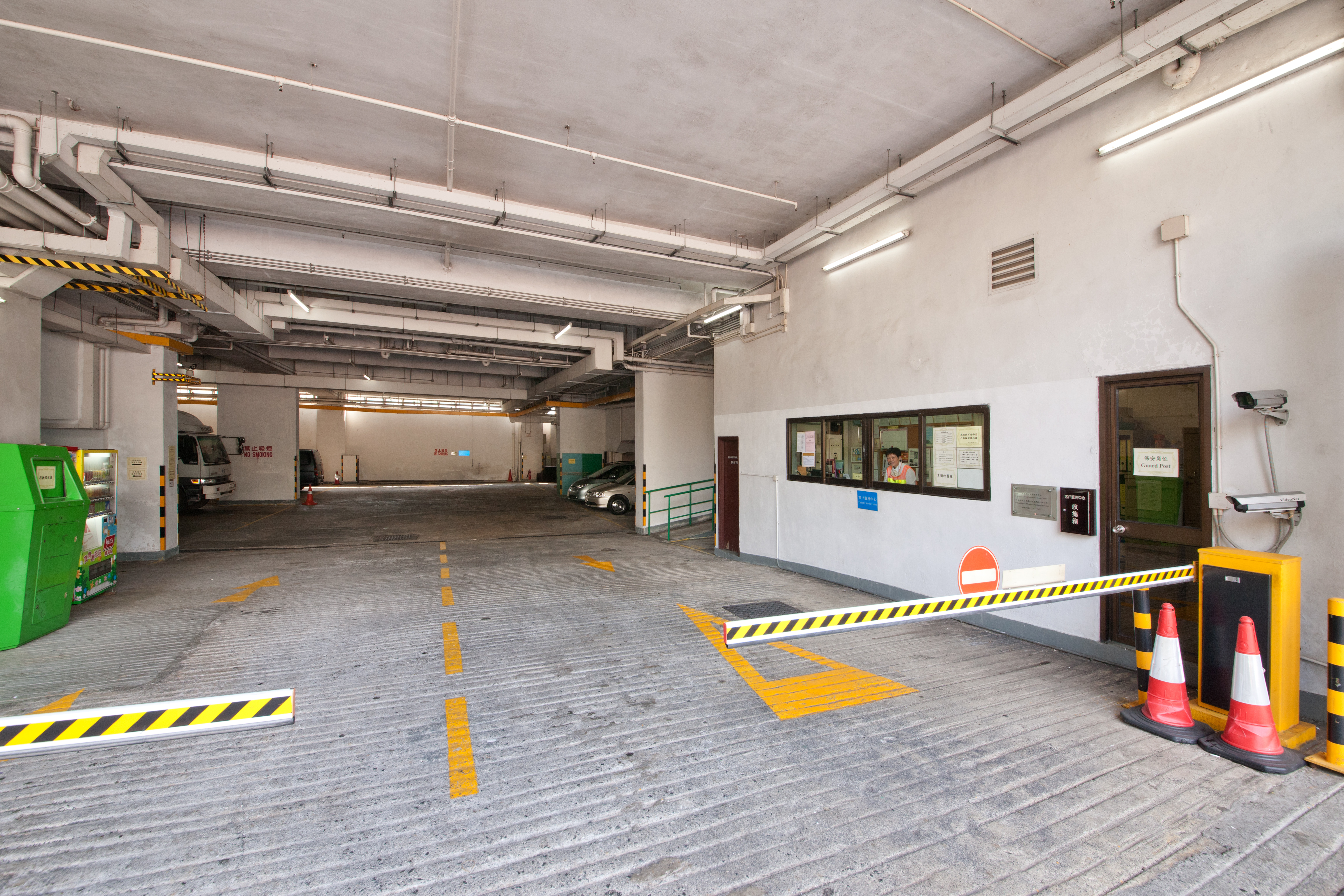 Property gallery image 2