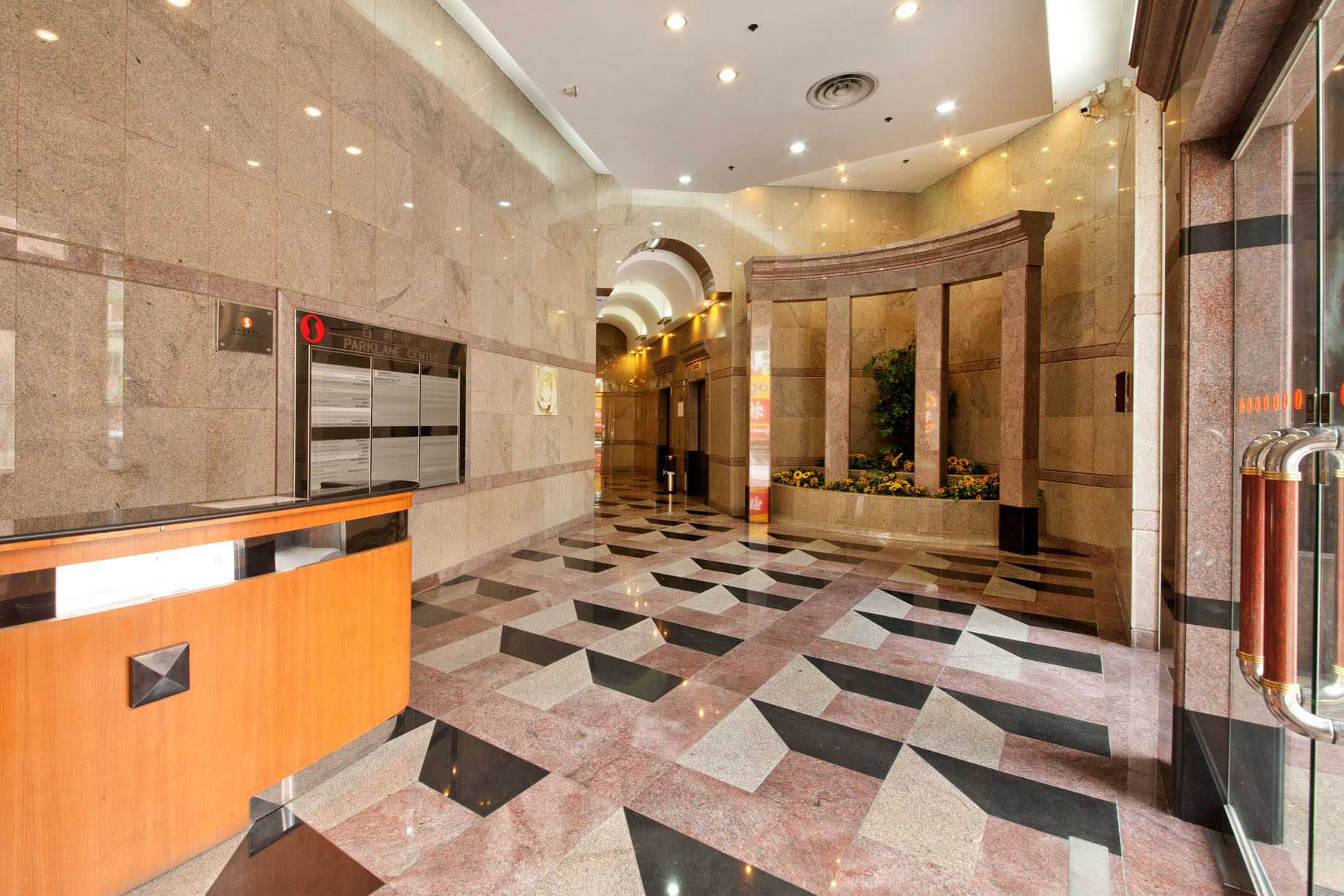 Property gallery image 1